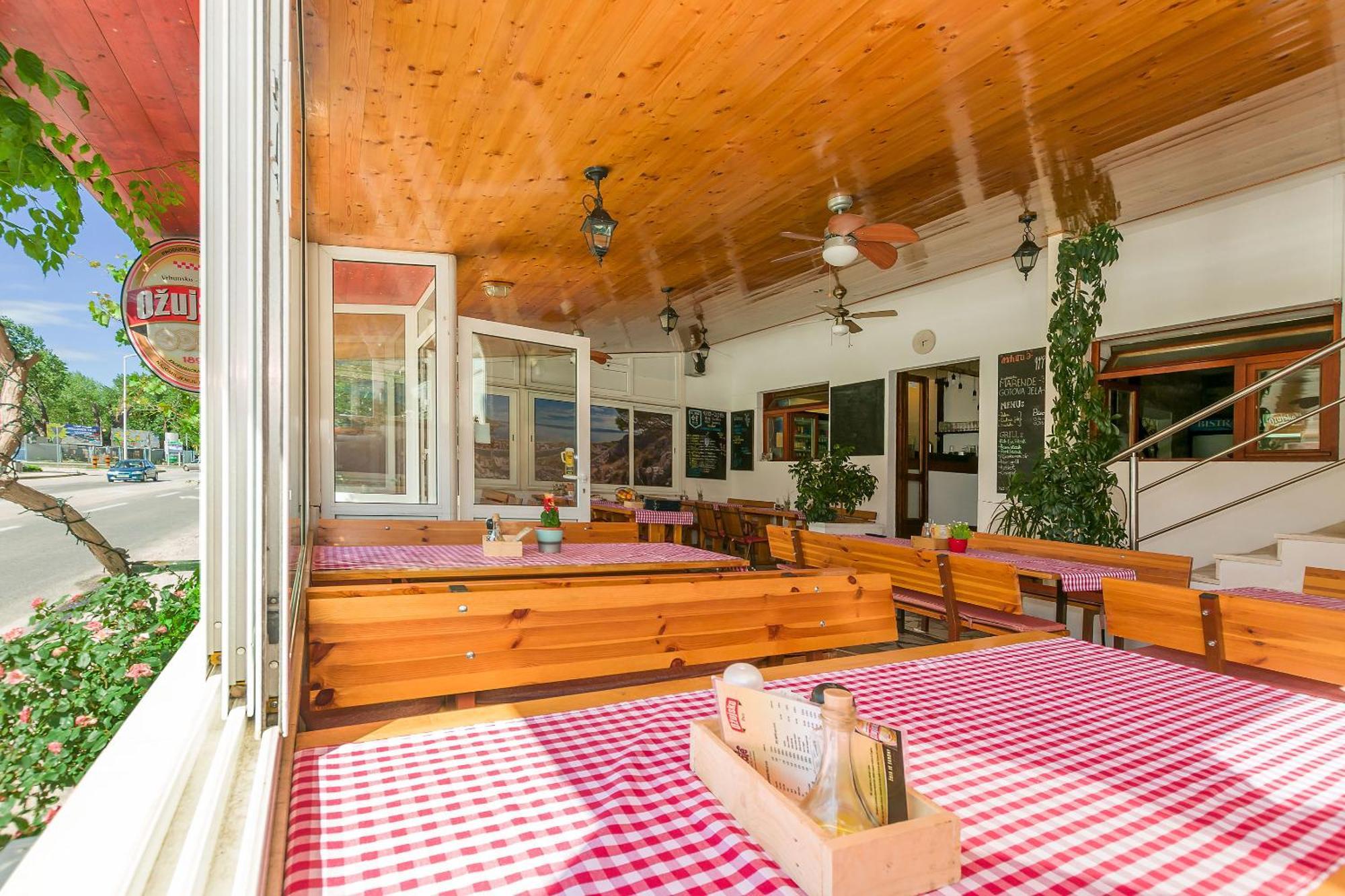 Mate Apartman Omis