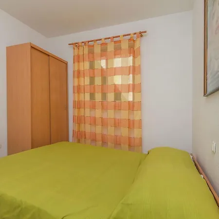 Apartments Mate Omis Exterior photo
