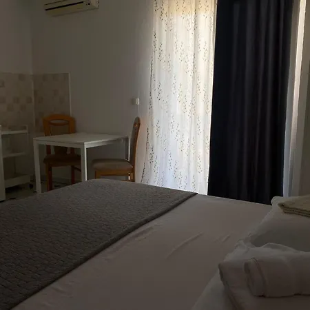 Apartments Mate Omis Exterior photo